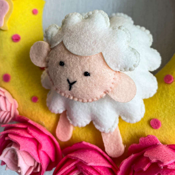 Daisy Sheep Name Hanging