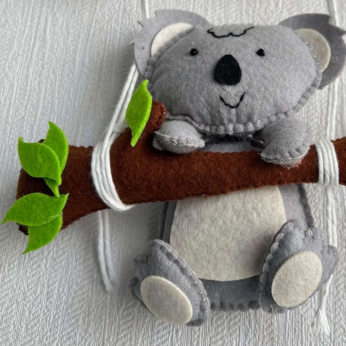 Koala's Cling Name Hanging