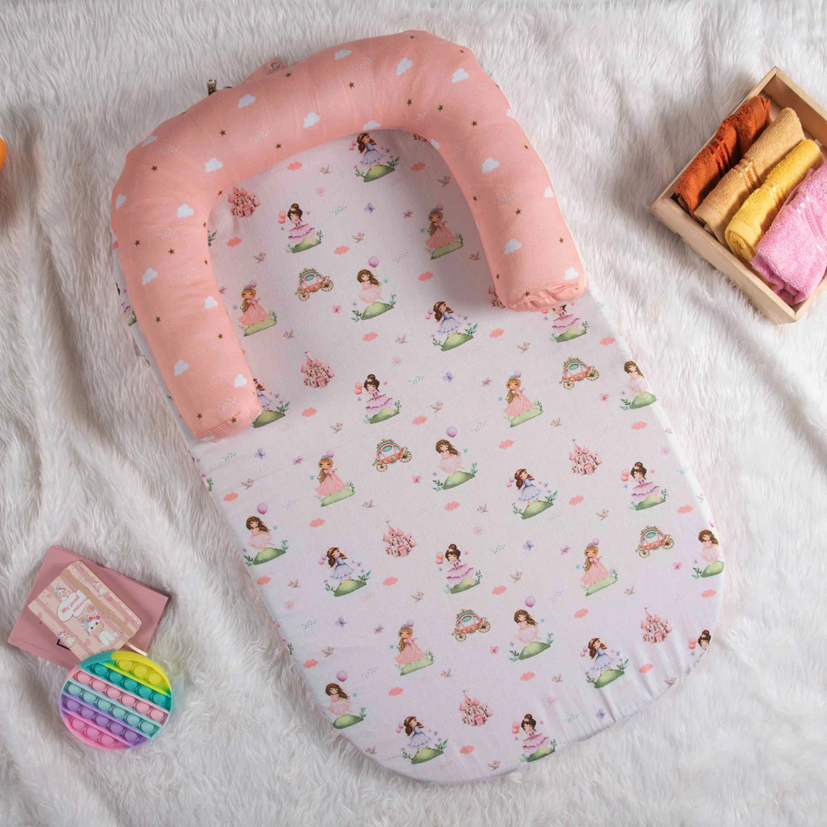 Fairy Tale Foldable Newborn Baby Bed